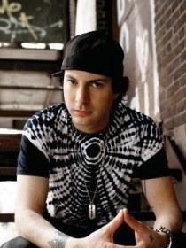 Kevin Rudolf 