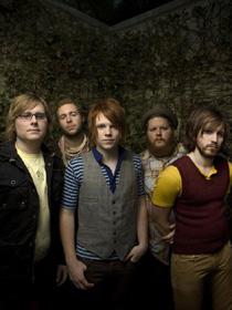 Leeland 