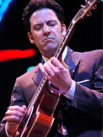 John Pizzarelli 