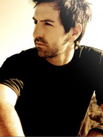 Josh Kelley 