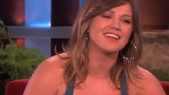 Kelly Clarkson Reveals Her Celebrity Crush Ellen