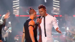 Ricky Martin,Yotuel - La Mordidita