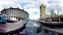  - Two Young  IN LONDON[360 VR]