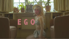 Petite Meller's Guide To Freud