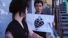 Green Day - Heart Like A Hand Grenade