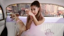 Ariana Grande个人香水广告