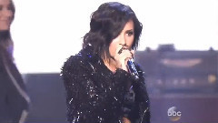 Alanis Morissette,Demi Lovato - You Oughta Know!(2015 AMAs)现场版