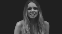 Danielle Bradbery - Room For Two(Acoustic)