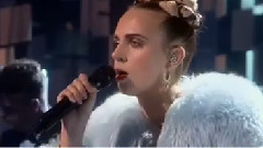 MØ - New Year's Eve