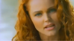 Belinda Carlisle - Leave A Light On