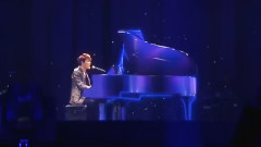 JYJ官方FB更新 金在中日本全息演唱会视频