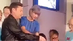 Taylor Swift - Taylor Swift 惊喜现身Seacrest Studio开幕