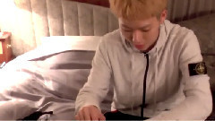 Block B的Bee通信#2 ZICO - WHAT'S IN ZICO'S BAG ～携带品Check～视频公开!