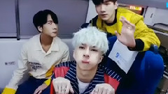 V APP:VIXX列车签售会