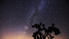 Sigur Rós,音乐短片 - Samskeyti (Timelapse Of Perseid Meteor Shower Beneath The Milky Way)