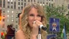 Taylor Swift - You Belong With Me Today Show