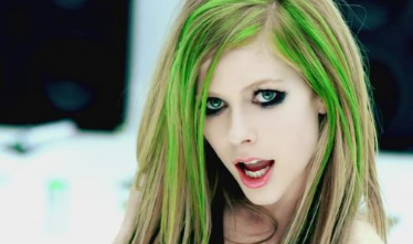 Avril Lavigne - Smile