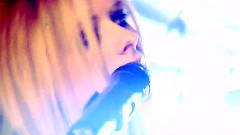 Avril Lavigne - Girlfriend T4 Special