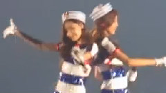 Yoona & Sooyoung On The Lift