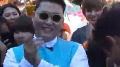 Psy At The Grove