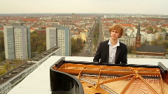 Jan Lisiecki - Concerto No. 21 (Adagio from Top of the City)