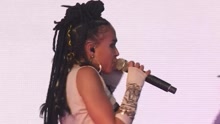 FKA Twigs Live At Made in America Festival 2016