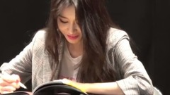 Fansign - T-ara Jiyeon got trouble with microphone