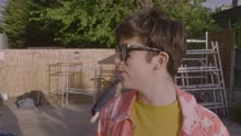 Declan McKenna - The Making of Humongous (Behind the Scenes)