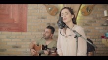 Ezgi Eyuboglu ft Ezgi Eyüboğlu -