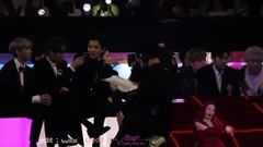 171201 MAMA IN 香港 EXO台下观看 宣美&泰民 GASHINA 饭拍镜面版