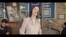 Ezgi Eyuboglu ft Ezgi Eyüboğlu -