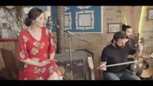 Ezgi Eyuboglu ft Ezgi Eyüboğlu -