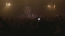 White Trash (Le Graal Tour au Zénith de Lille 2015) (Live Video)