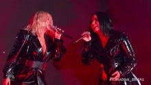 CA妈Christina Aguilera联手Demi Lovato首演新单《Fall In Line》（2018公告牌音乐奖）