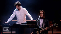 Jamie xx,Romy - Loud Places(Live du Grand Journal)现场版