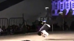 Freestyle Dancing With More Style Than Alot Of Experienced Ppl!