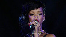 蕾哈娜,Rihanna - Rihanna  -  Stay  777 Tour Live From London 高清官方版