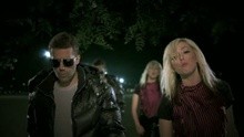 The Ting Tings - We Walk