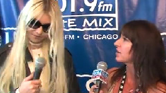 Taylor Momsen Lollapa Behind The Scenes