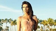 Priyanka Chopra & Pitbull - Exotic