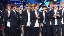 EXO - 一位受赏&安可 20130818 人气歌谣 现场