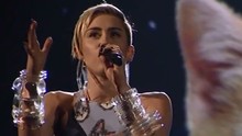 Miley Cyrus - 麦粒完美AMA2013现场