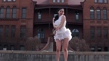 外国美女舞蹈模仿宣美新单《满月》