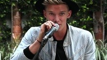 Cody Simpson - Surfboard