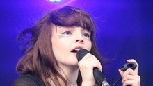 Chvrches - Gun 雷丁音乐节现场版 2014