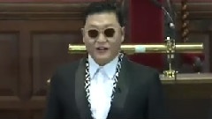 Teaches 江南 Style At Oxford Union