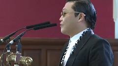 PSY Address Highlights Oxford Union