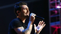 Maroon 5 - One More Night & Moves Like Jagger & Daylight