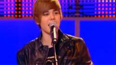 One Less Lonely Girl & Baby   Le Grand Journal