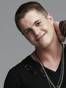 Johnny Ruffo 